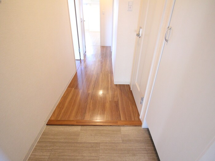 ＣＲＥＣＥＲ　ＳＯＵＴＨの物件内観写真