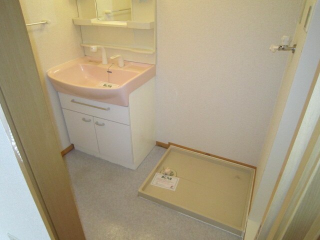 カ－サリ－ヴァの物件内観写真