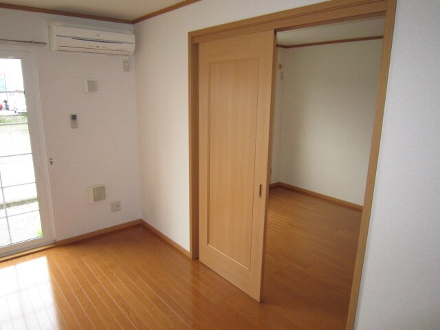 カ－サリ－ヴァの物件内観写真