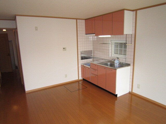 カ－サリ－ヴァの物件内観写真