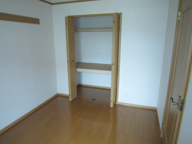 カ－サリ－ヴァの物件内観写真