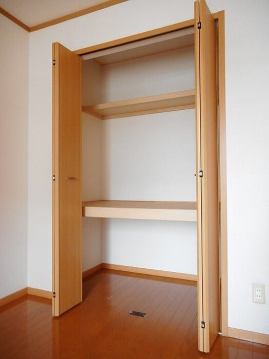 カ－サリ－ヴァの物件内観写真