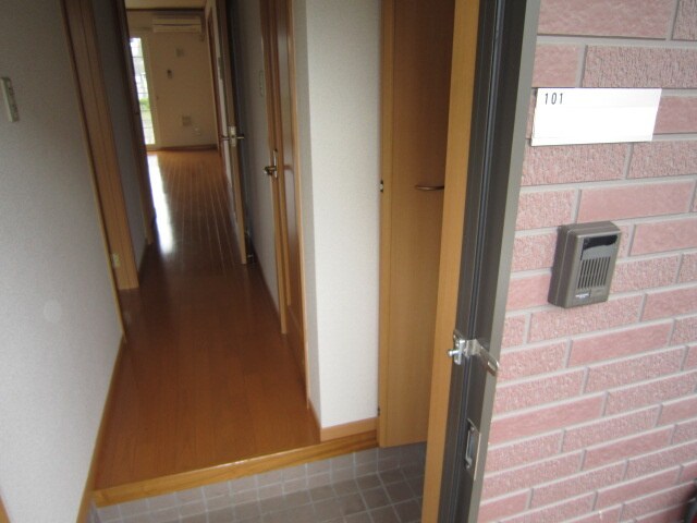 カ－サリ－ヴァの物件内観写真