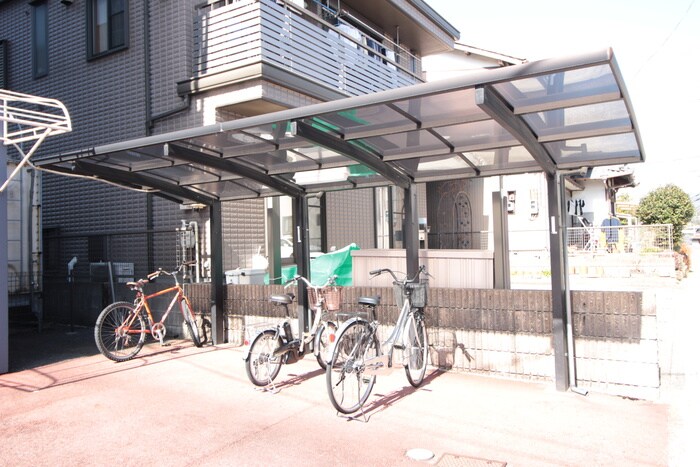 メゾン坂下の物件外観写真