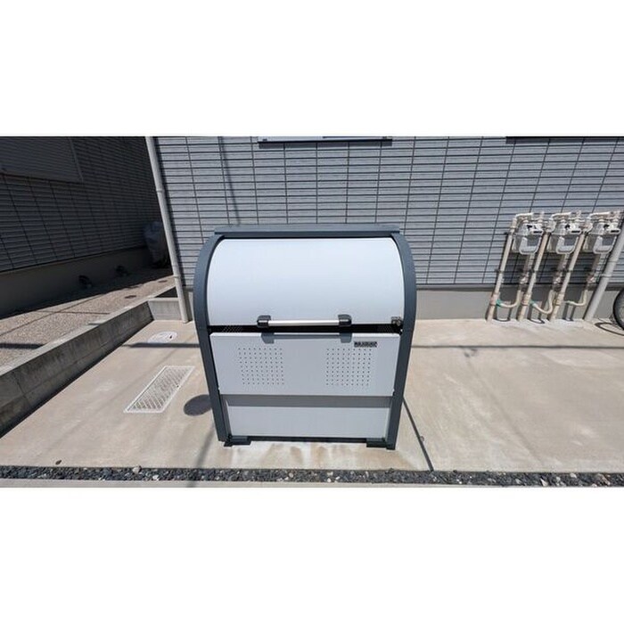 ウエストクロスの物件外観写真