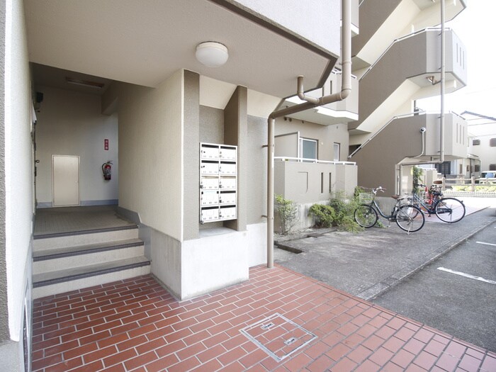 稲熊ビルの物件外観写真