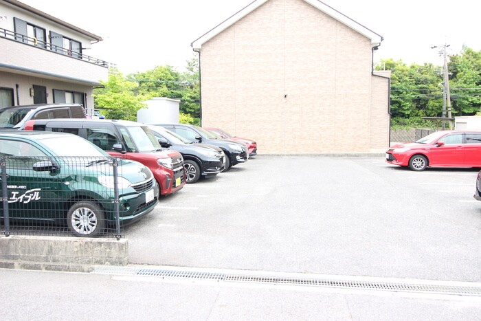 サンフラワー根ノ上の物件外観写真