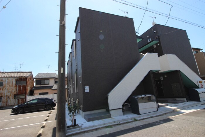 Embellir Dueの物件外観写真