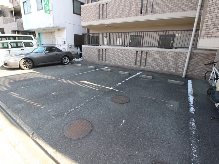 グランディール新福寺の物件外観写真