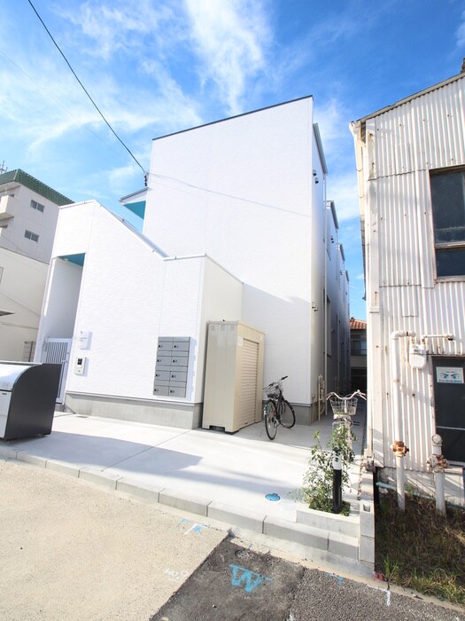 pavillon honnete biwajimaの物件外観写真