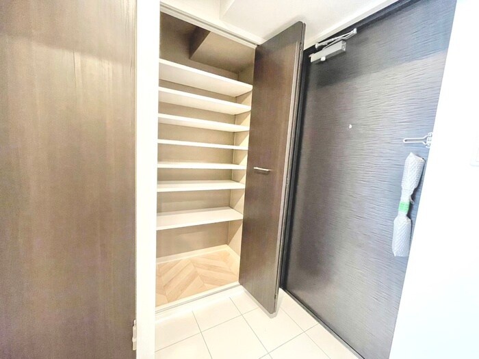 GRAN DUKE栄elimaの物件内観写真