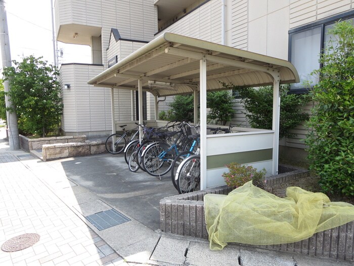 サンフラワーハイツA棟の物件外観写真