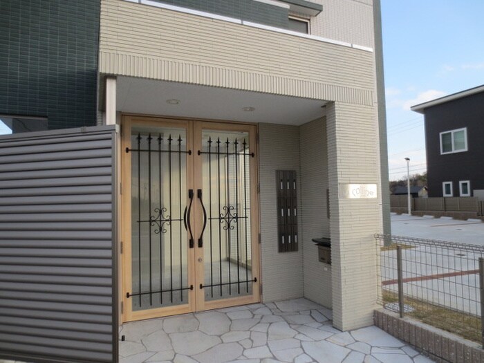 la collineの物件外観写真