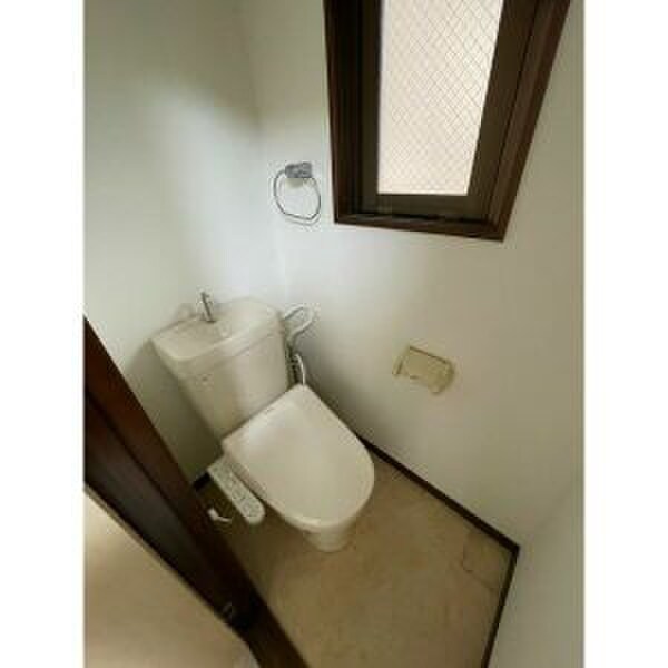 エムズハウス栄の物件内観写真