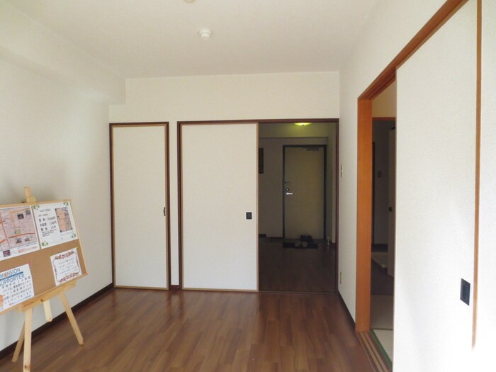 エムズハウス栄の物件内観写真