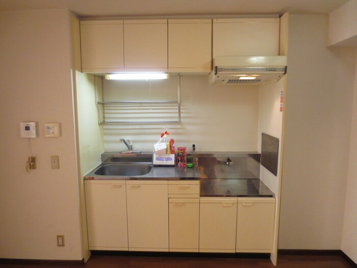 エムズハウス栄の物件内観写真