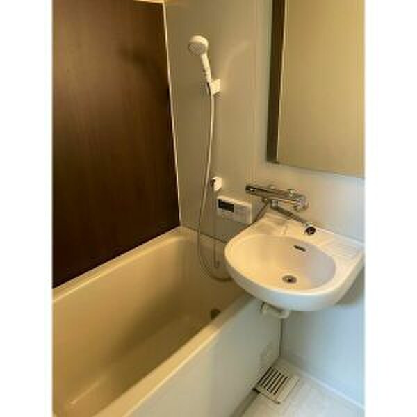 エムズハウス栄の物件内観写真