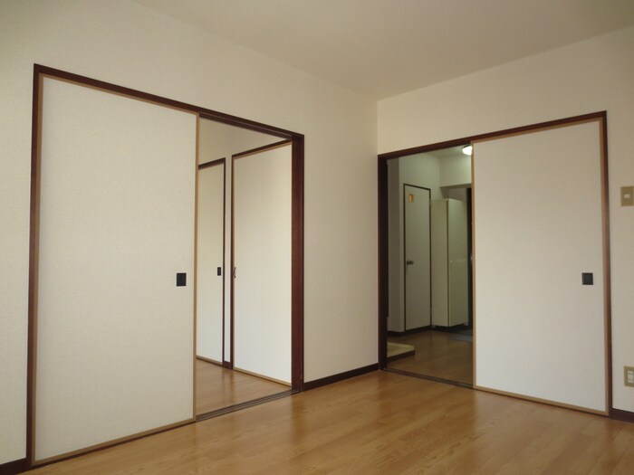 エムズハウス栄の物件内観写真