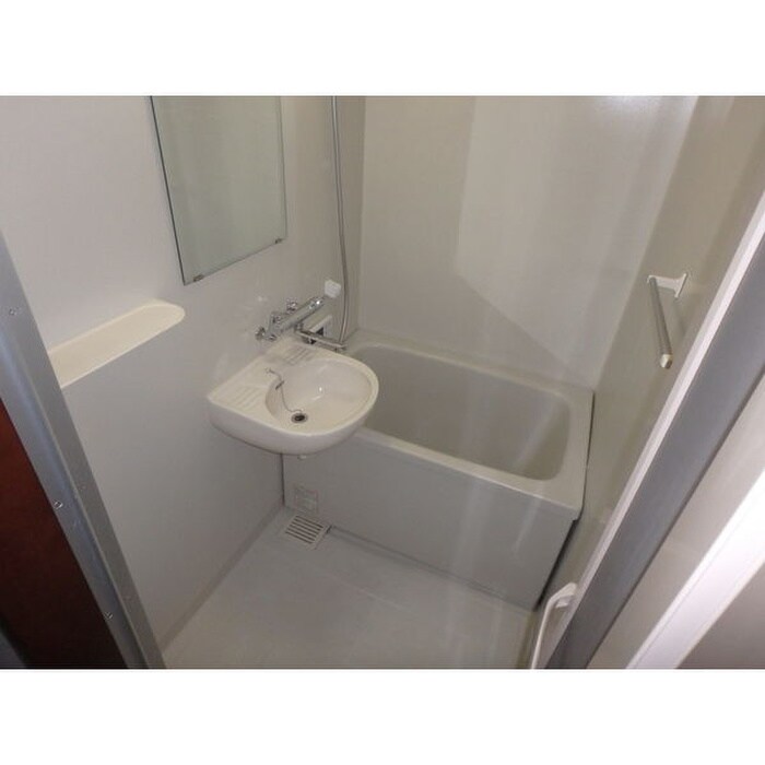 エムズハウス栄の物件内観写真