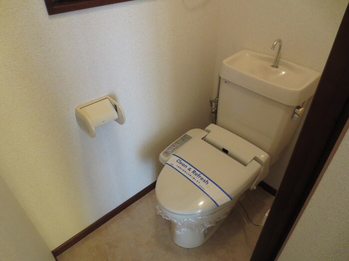 エムズハウス栄の物件内観写真