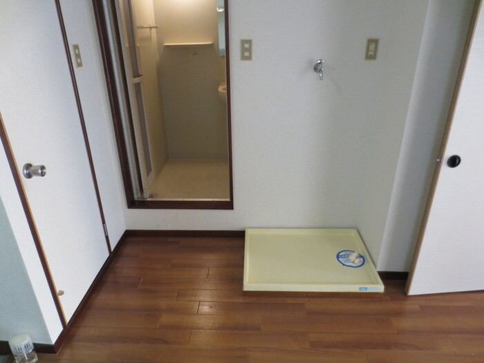 エムズハウス栄の物件内観写真