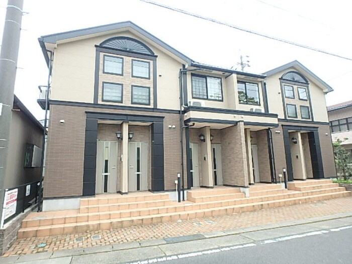 アルドールの物件外観写真