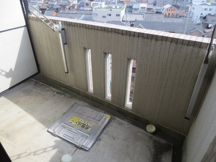 サンシティ栄生の物件内観写真