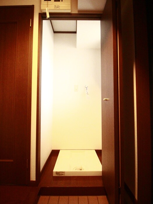 サンシティ栄生の物件内観写真