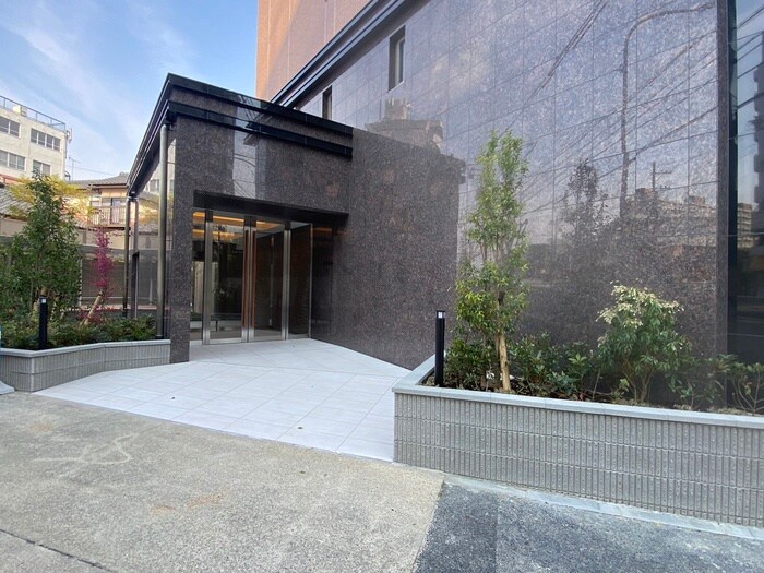 RAXA覚王山の物件外観写真