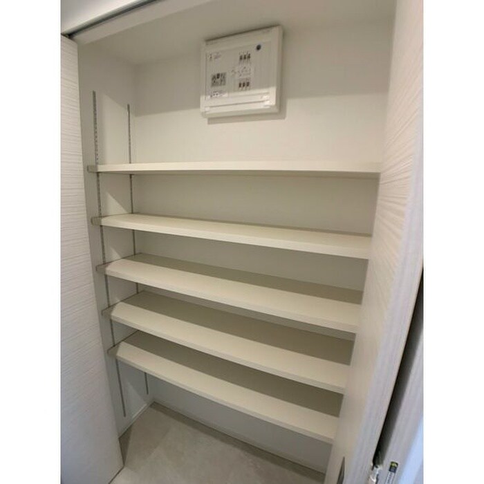 クレストタップ名古屋ウエストの物件内観写真