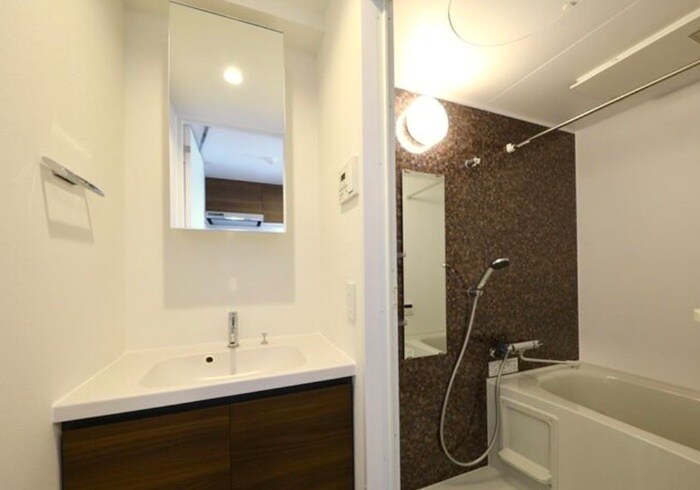 シーズンフラッツ千種の物件内観写真