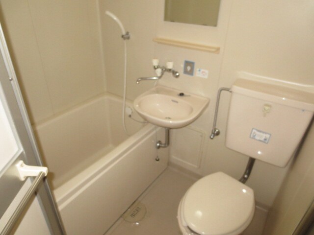 Ｋｏｍｏｄｏｋａｓａ　Ｍｉｗａの物件内観写真