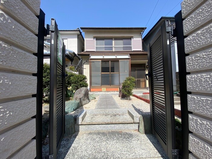 名東区吉田貸家の物件外観写真