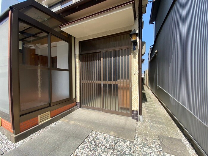 名東区吉田貸家の物件外観写真