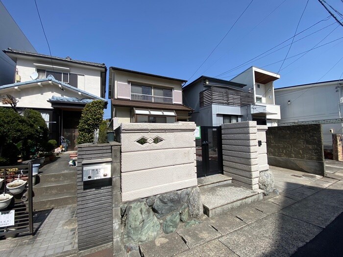 名東区吉田貸家の物件外観写真