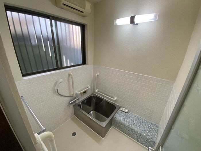 名東区吉田貸家の物件内観写真