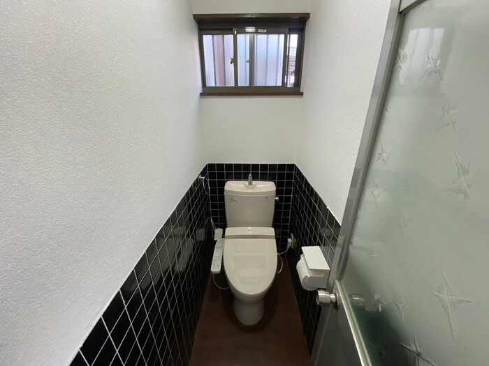 名東区吉田貸家の物件内観写真