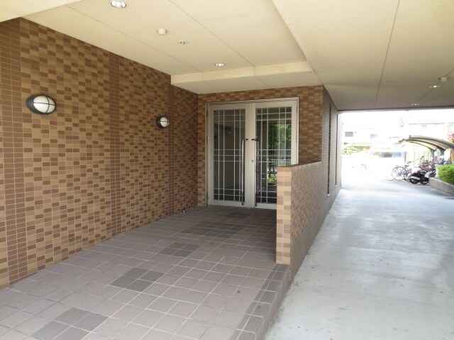 レジデンスアコ－ドの物件外観写真