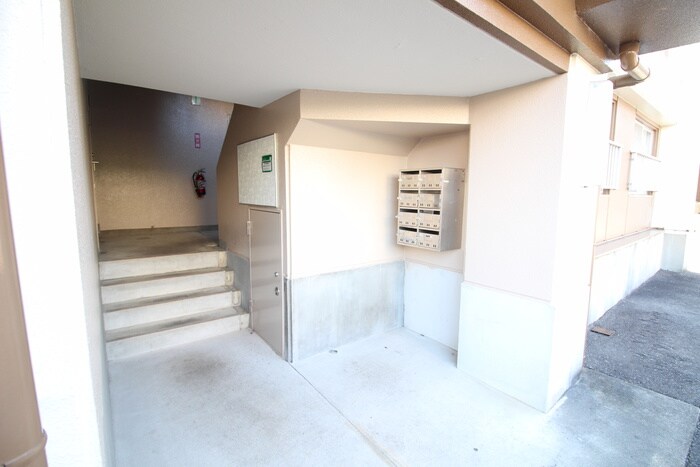 マンション菅沼の物件外観写真