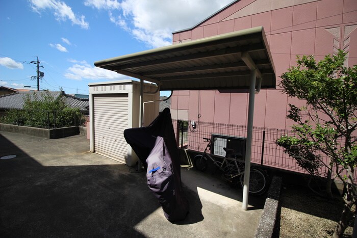 メルロウズプレイスＡの物件外観写真