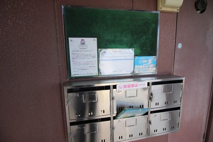 メルロウズプレイスＡの物件外観写真