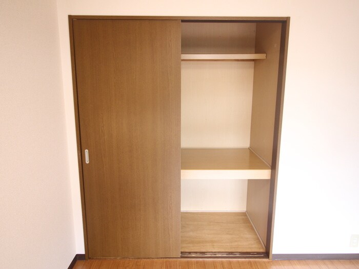 メルロウズプレイスＡの物件内観写真