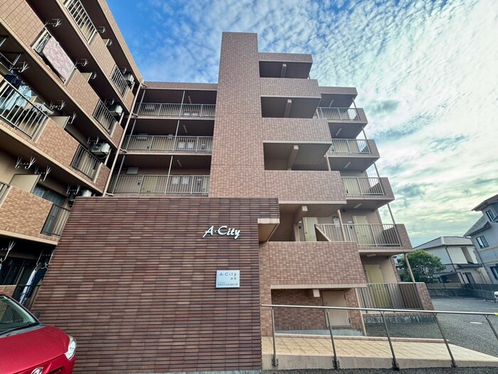 A・City弁天の物件外観写真