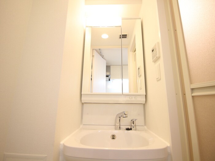 ディアレイシャス金山の物件内観写真