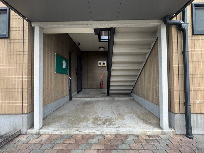 プリミエ－ル堀ノ内Ⅱ棟の物件外観写真