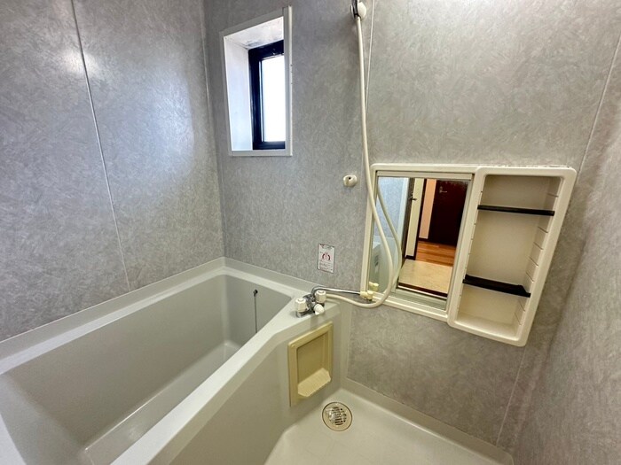 プリミエ－ル堀ノ内Ⅱ棟の物件内観写真