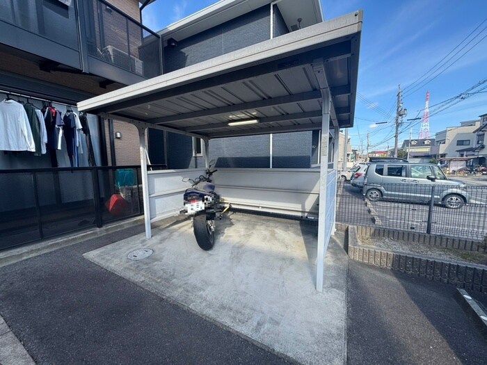 ｱﾝﾌﾟﾙ-ﾙ　ﾘ-ﾌﾞﾙ　QUATREの物件外観写真