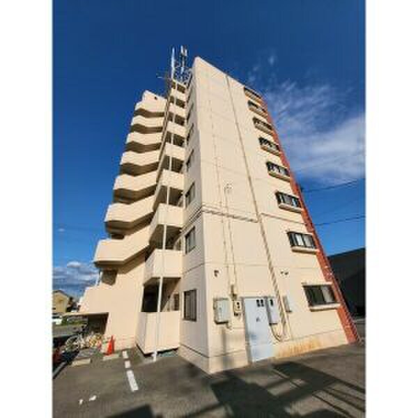 サンモールタナカの物件外観写真