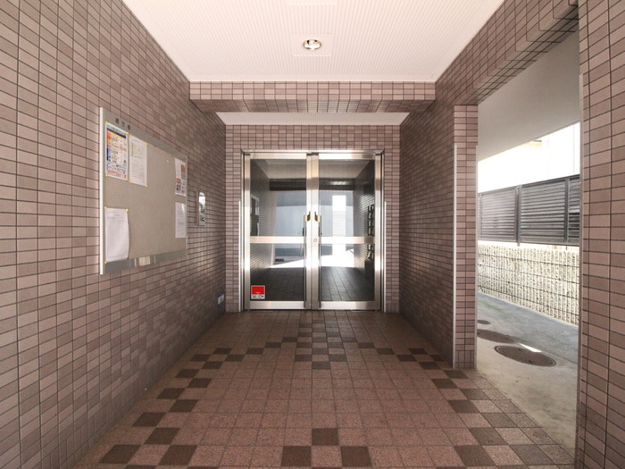 ワピタ名駅の物件外観写真