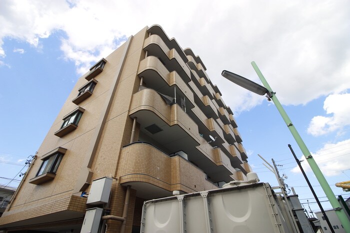 サンピアオカヤスの物件外観写真